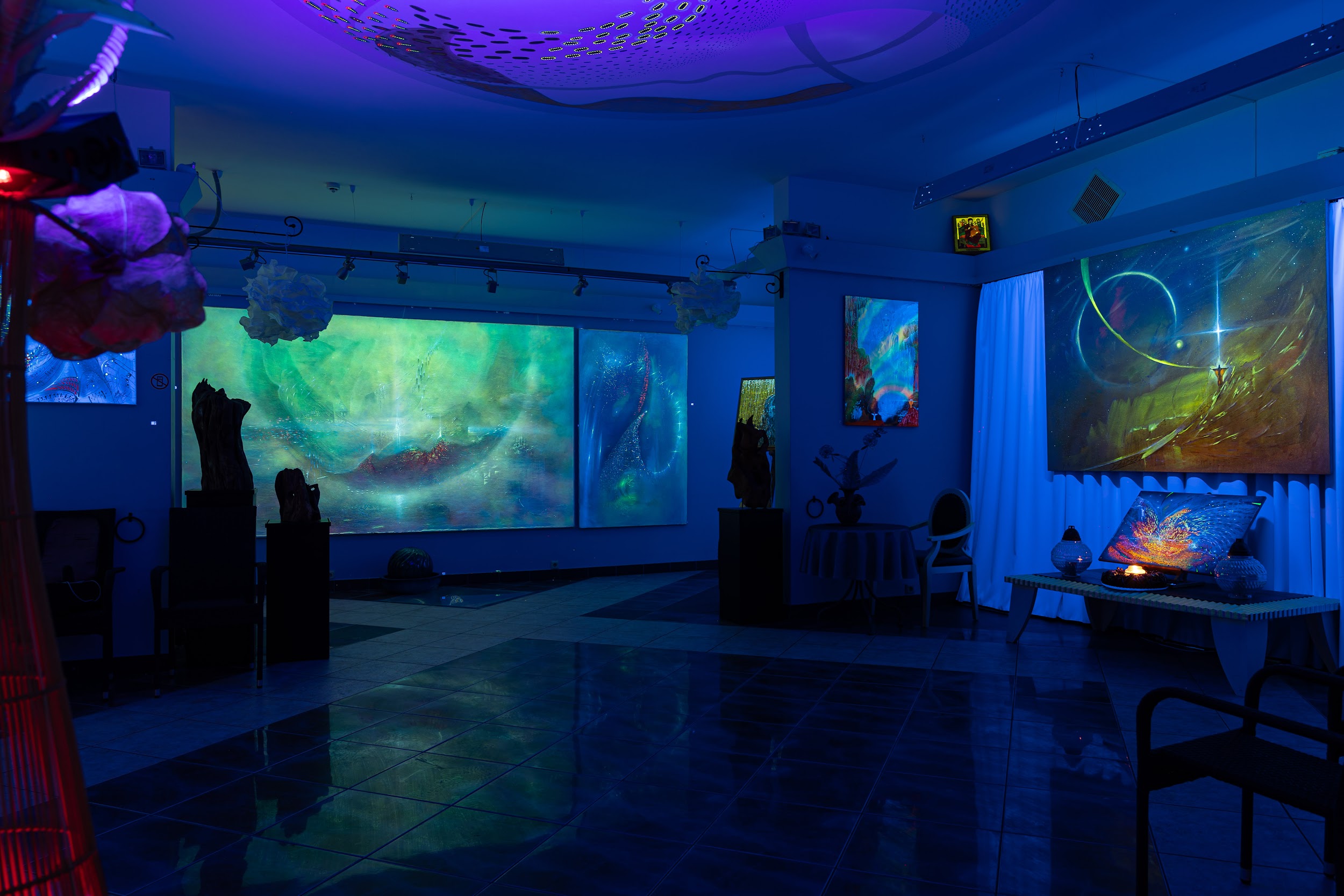 INNER LIGHT Gallery